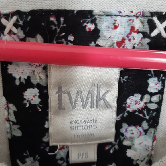 Simons cardigan Sweater Size S - Picture 8 of 11